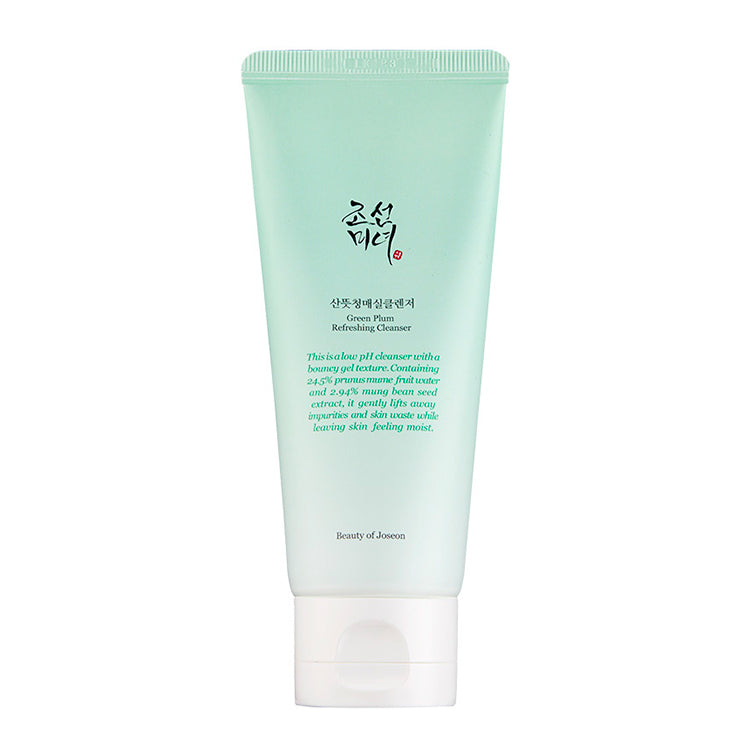 Green Plum Refreshing Cleanser